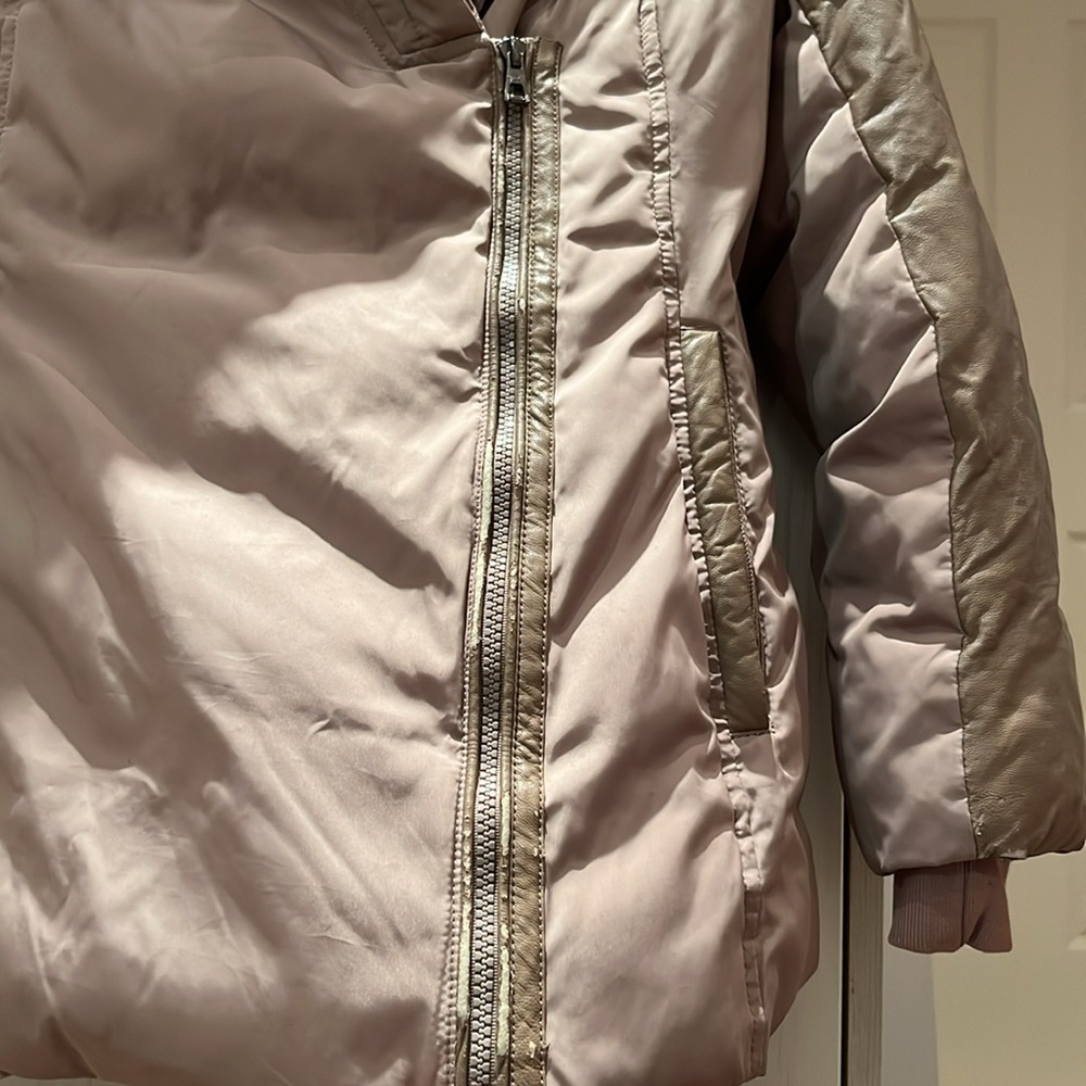 Women's Two-Tone Jacket - Picture 13 of 17